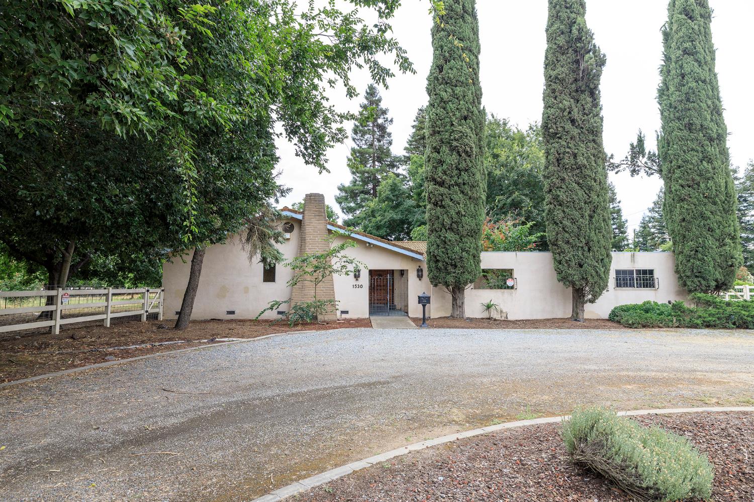 1530 E Linwood, Turlock